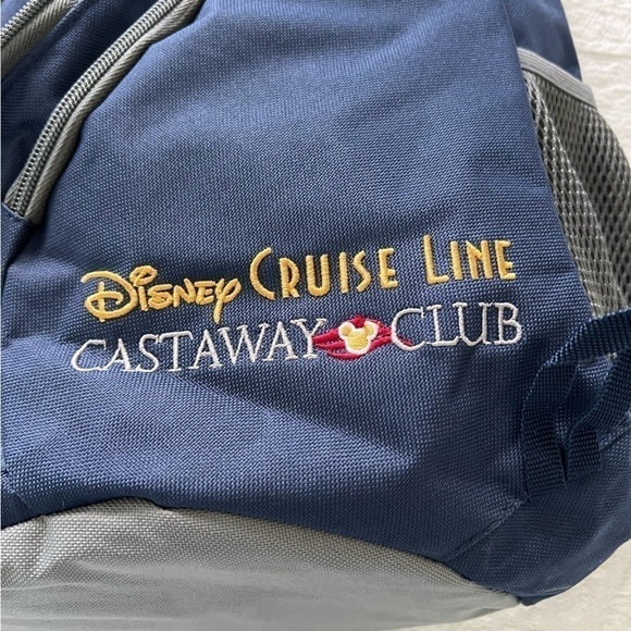 Disney Cruise Line Cast  Away Club NEW Sling Backpack Size Medium. - Picture 6 of 13